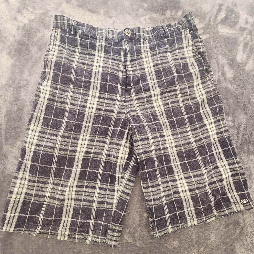 VANS Shorts Men Plaid Gray Size 32